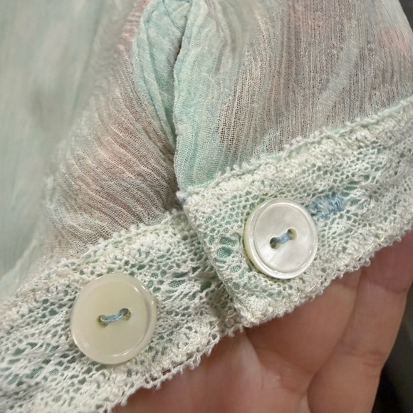 Banana Republic Mint Silk and Lace Button-Down Blouse - Picture 3 of 5
